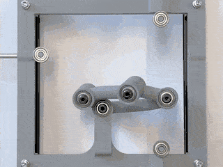 Snapping four-bar
